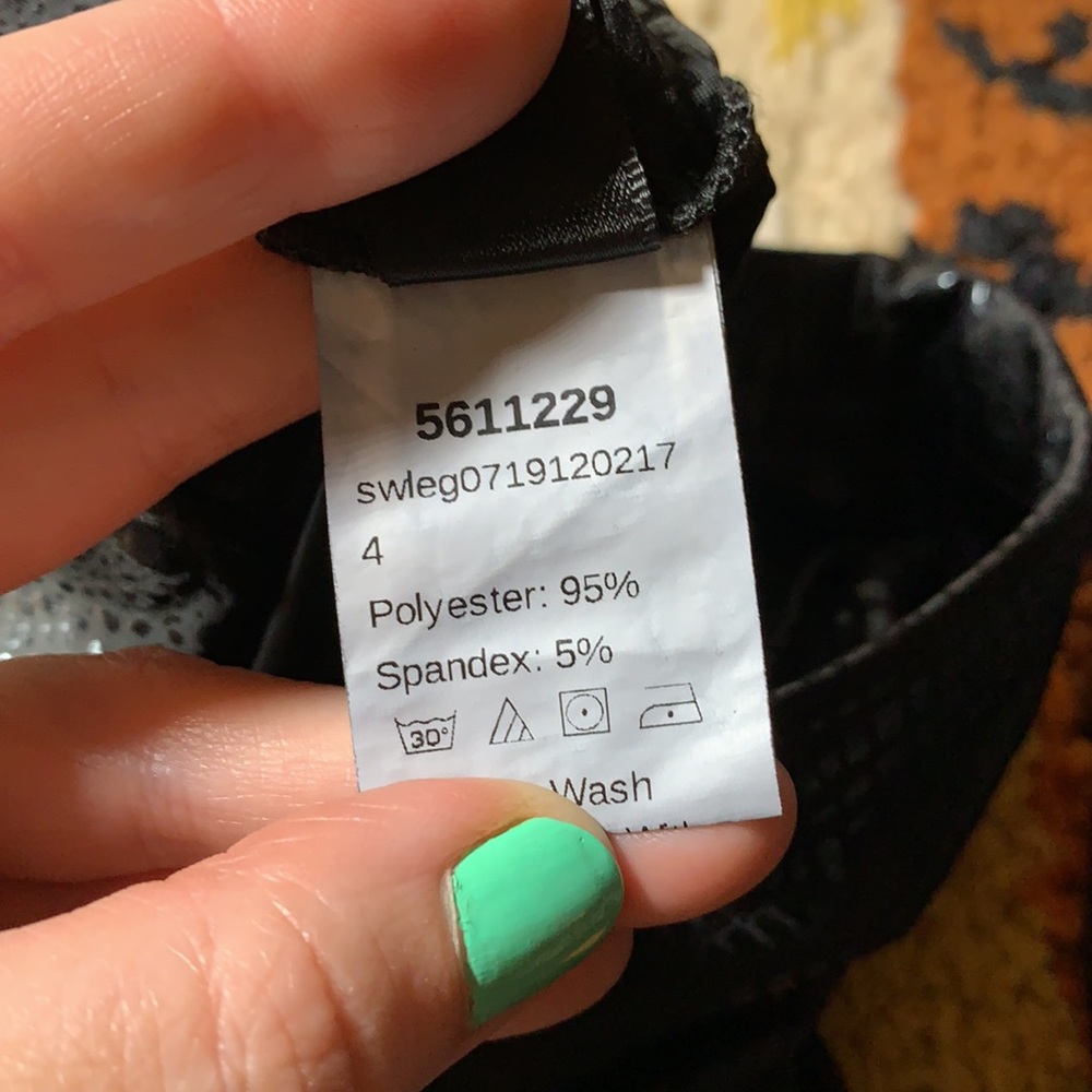 Fierce af, SHEIN, leggings w/ side pockets!! - Picture 6 of 8